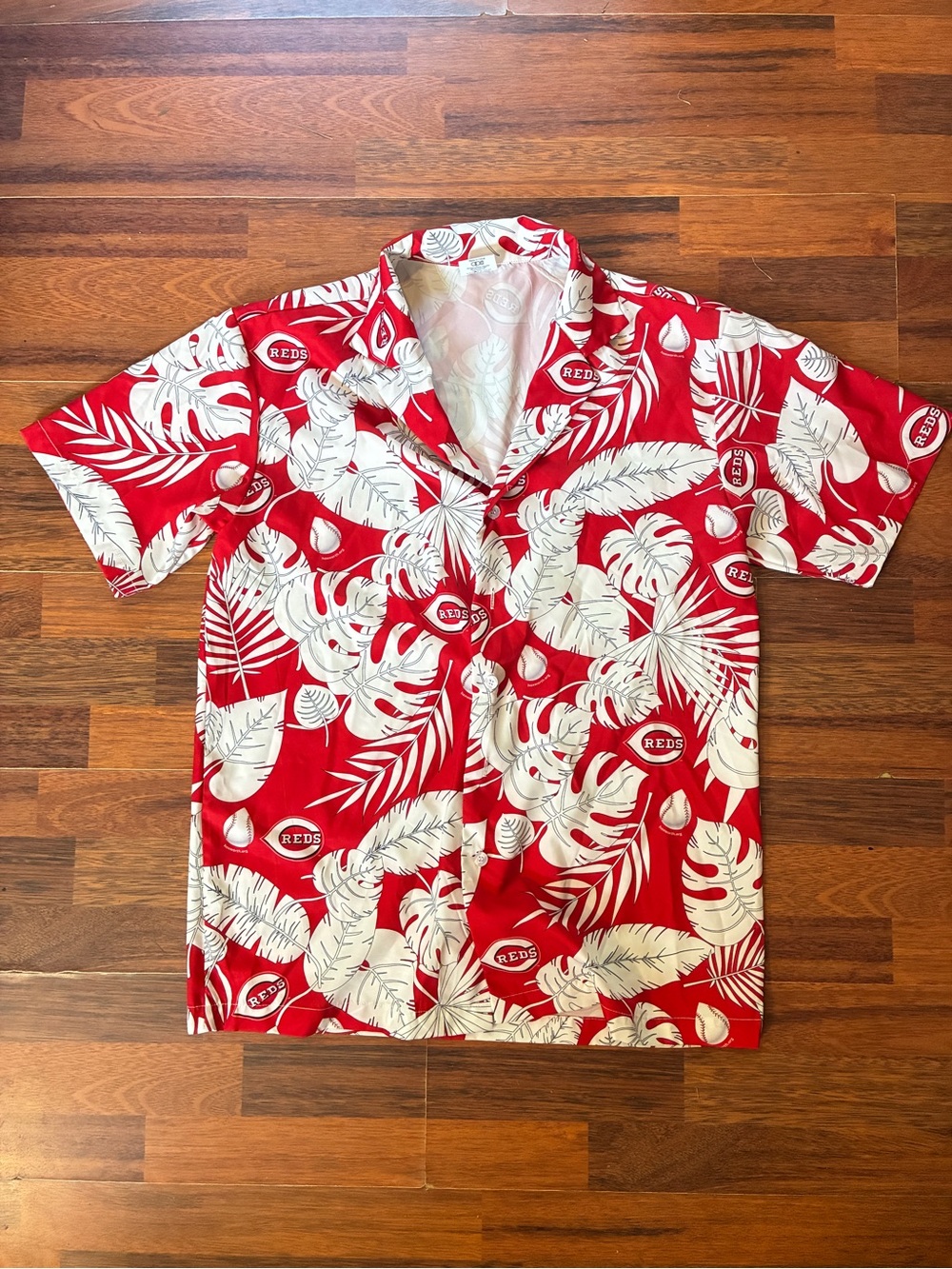 Cincinnati Reds Red & White Tropical Shirt
